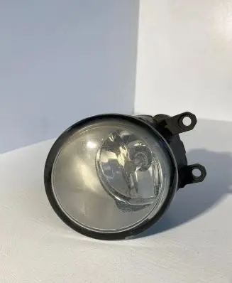 Toyota Avensis T270 Front fog light 812100D041