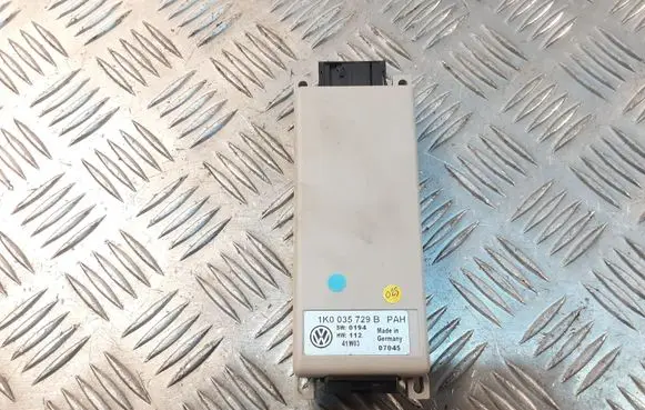 Volkswagen Touran I Phone control unit/module 1K0035729B