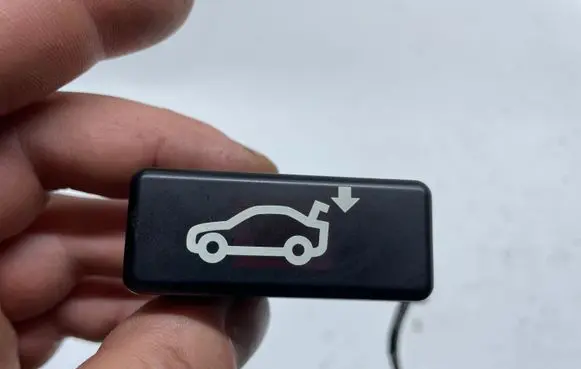 BMW X6 E71 Tailgate/boot open switch button 8375580