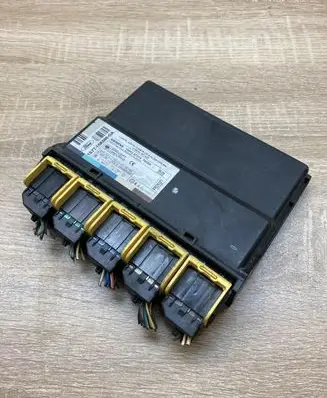 Ford Mondeo Mk III Comfort/convenience module 1S7T15K600GA 5WK48731A