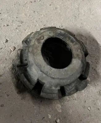 Jeep Grand Cherokee (WJ) Front coil spring rubber mount 