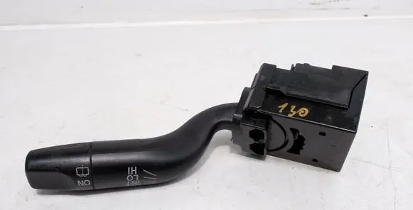 Honda HR-V Wiper control stalk M18624
