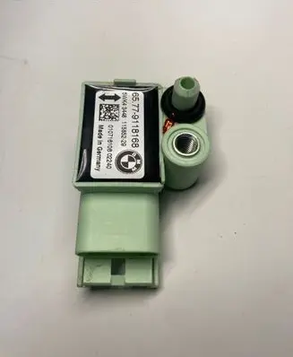 BMW X3 E83 Airbag deployment crash/impact sensor 9118168 11585229 5WK43448