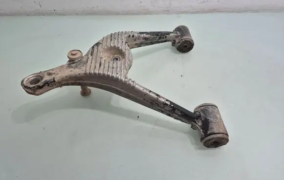 Rear upper control arm/wishbone