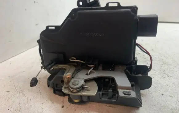 Audi A2 Rear door lock 8Z0839016A