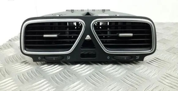 Volkswagen Eos Dash center air vent grill 1Q0819735C 1Q0819728H