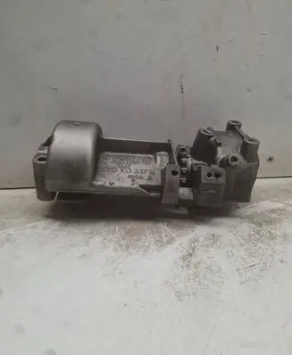 Audi A6 S6 C5 4B Oil pump 059103337B