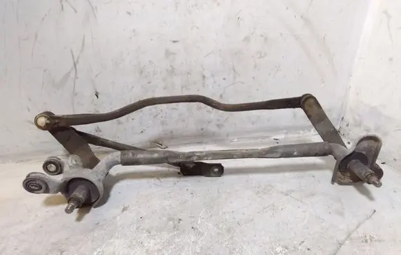Mazda 5 Front wiper linkage 