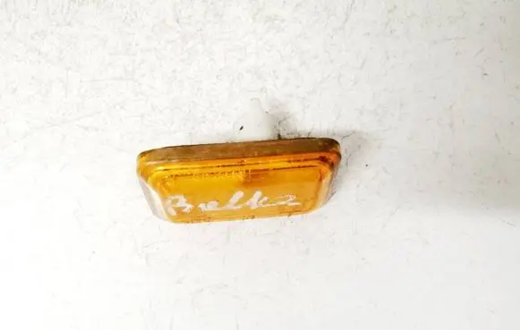 Volkswagen Golf II Front fender indicator light 161949117 42613r6