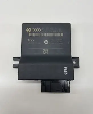Audi A6 S6 C6 4F Gateway control module 4L0907468B