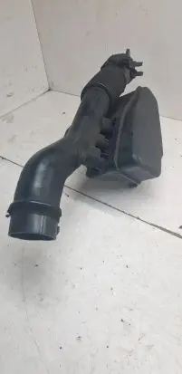Toyota Prius (XW30) Intake resonator 1789337040