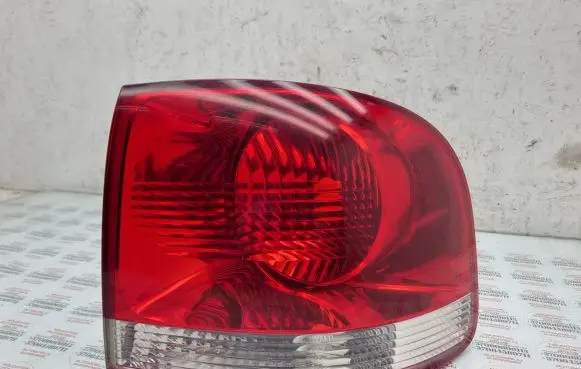 Volkswagen Touareg I Rear/tail lights 7L6945096K
