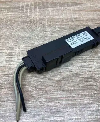 Volkswagen Golf VI Alarm control unit/module 3C0951171C