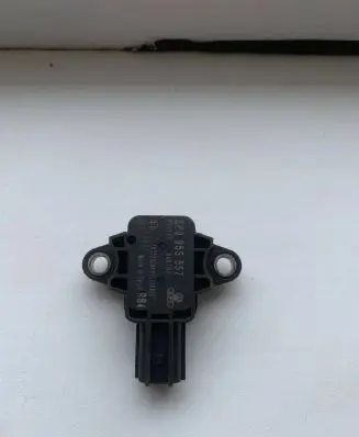 Audi A3 S3 8P Airbag deployment crash/impact sensor 8P0955557