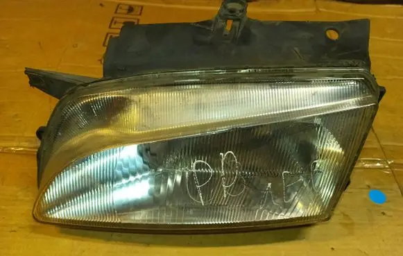 Peugeot Partner Headlight/headlamp