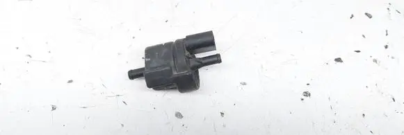 Audi A4 S4 B6 8E 8H Valve 0280142353 06B133459