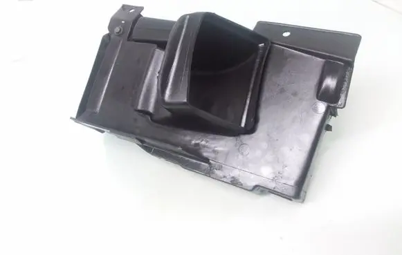 BMW 7 E38 Brake cooling air channel/duct 8125967 8163835