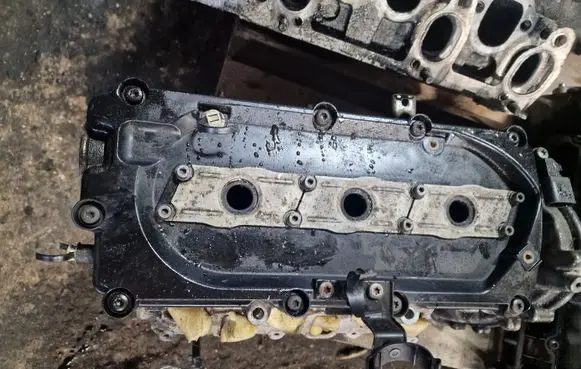 Audi A6 S6 C6 4F Engine head 