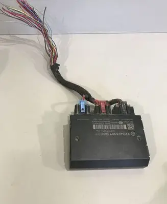 Audi A6 S6 C6 4F Tow bar trailer control unit/module 4F0907383C 0104554696 5DS00953141