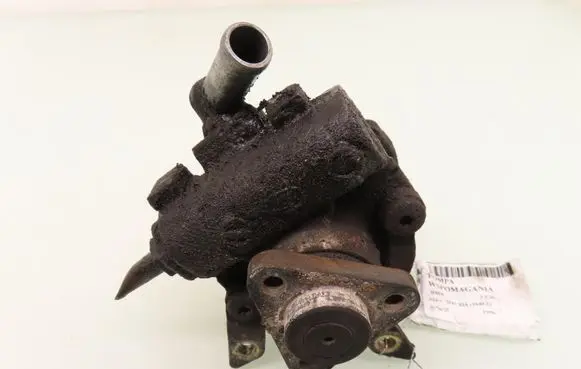 BMW 3 E36 Power steering pump 