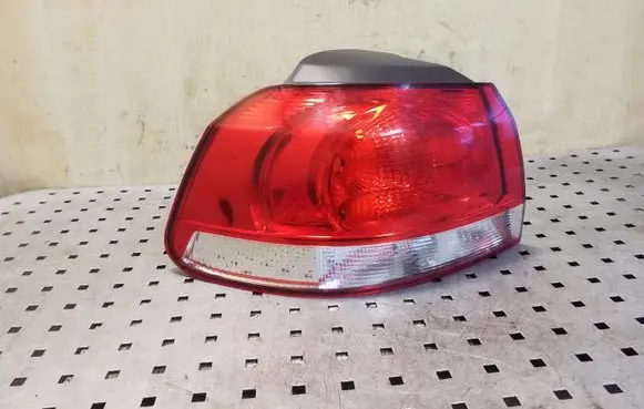 Volkswagen Golf VI Rear/tail lights 5K0945111 89078560L