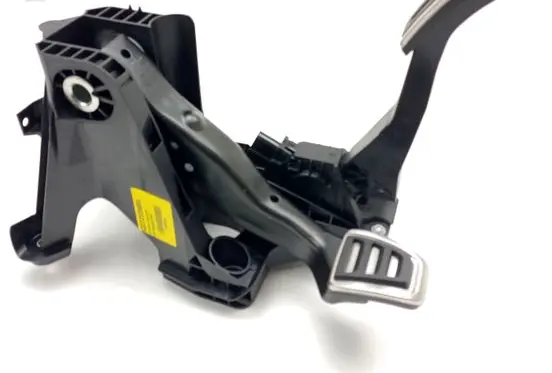 Volkswagen PASSAT B8 Pedal assembly 5Q1721058EL