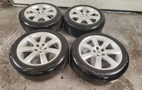Volvo V60 R17 alloy rim 31362838