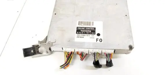 Toyota Corolla Verso AR10 Engine control unit/module 896610F100 89661-0F100