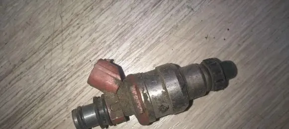 Mazda 323 Fuel injector 1955002120 195500-2120