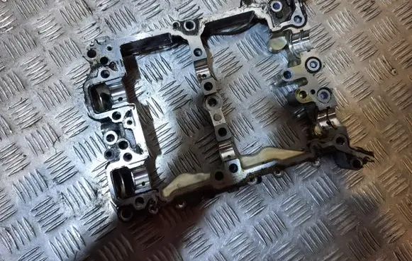 Subaru Impreza IV Camshaft holder A0357941