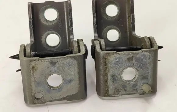 Peugeot 308 Rear door hinge set 