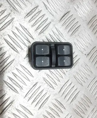 Opel Zafira A Electric window control switch 13363401