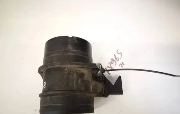 Volkswagen Golf V Mass air flow meter 0281002461 074906461b