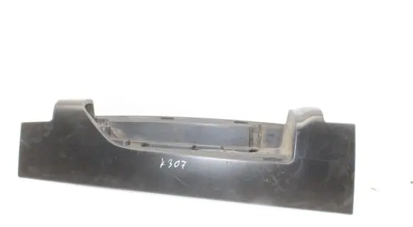 Opel Vivaro Rear/tail light trim molding 265A64439R