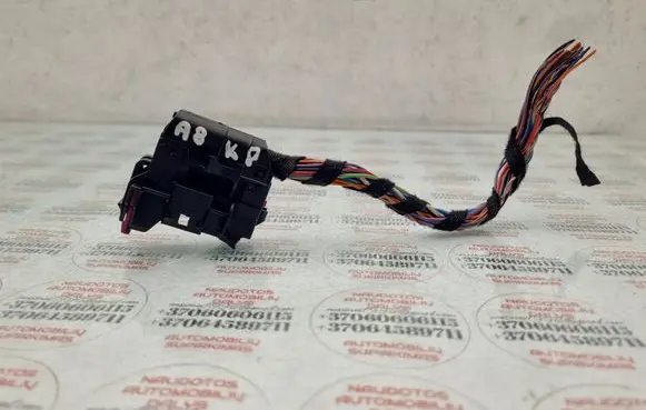 Audi A8 S8 D3 4E Front door wiring loom 8E0972701