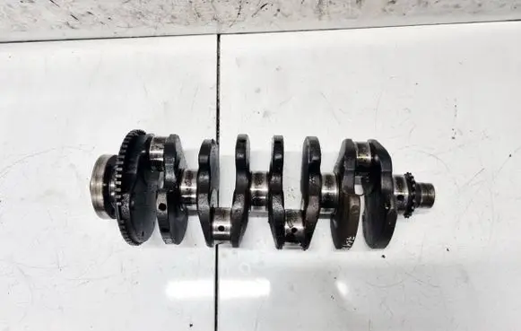Volkswagen Golf IV Crankshaft 038105189B