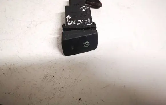 Fog light switch
