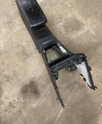 Volkswagen PASSAT B6 Armrest 3C0864207 107695