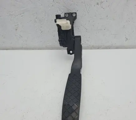 Volkswagen Touareg I Accelerator throttle pedal 7L0723507B 6PV00802624
