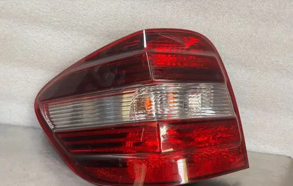 Mercedes-Benz ML W164 Rear/tail lights A1648203164