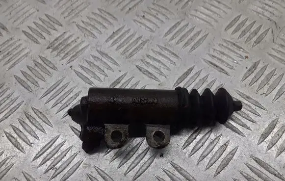 Toyota Corolla Verso E121 Clutch release bearing slave cylinder 