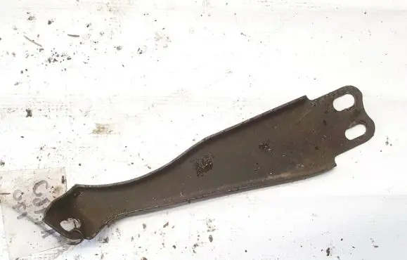 Mazda 626 Engine mounting bracket