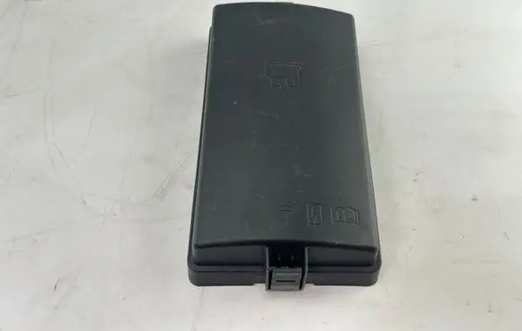 Audi A3 S3 8V Fuse box cover 5Q0937132A