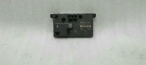 Mercedes-Benz CLS C219 Door control unit/module A2198200726