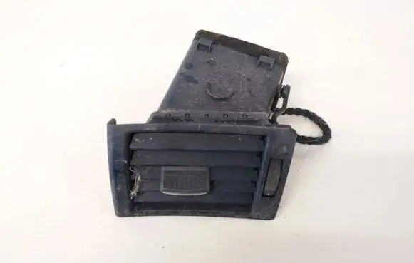 Audi A4 S4 B7 8E 8H Dash center air vent grill 8E0820901F 438301