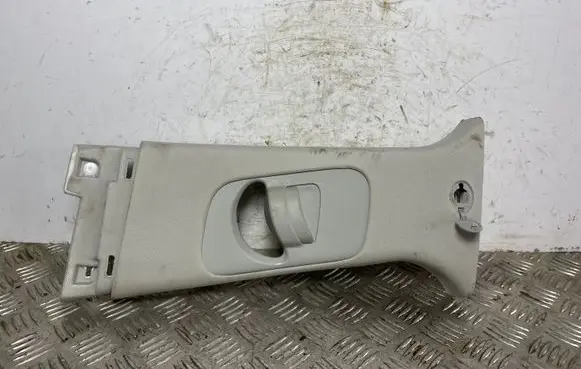 KIA Sorento (B) pillar trim (top)