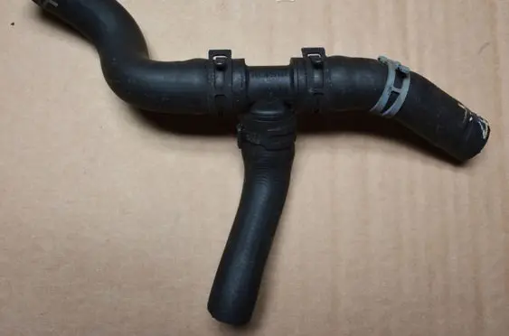 Volkswagen Polo V 6R Engine coolant pipe/hose 6C0122073