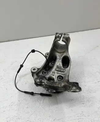 BMW 1 F20 F21 Front wheel hub 6792285