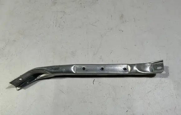 Ford Explorer VI Front strut bar l1mb3a201