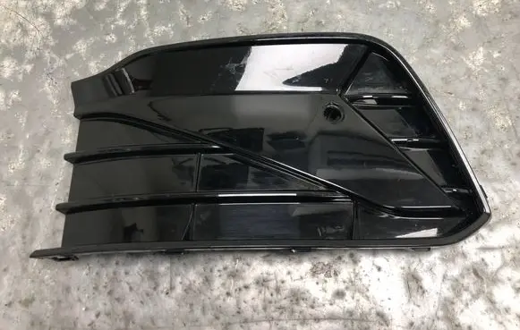 Volkswagen Golf VIII Front bumper lower grill 5H0853665HBILI 5H0853665H